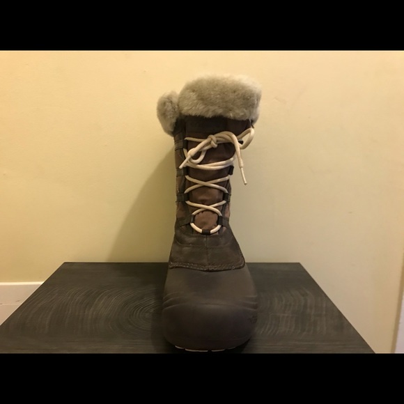 Columbia Boots - Picture 6 of 7